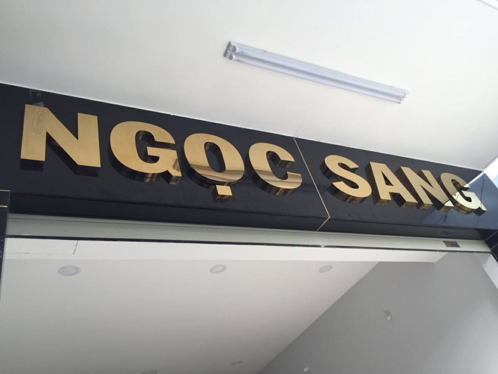 quang-cao-nguyen-vinh-binh-duong-chu-noi-inox-vang-bong-1024x768
